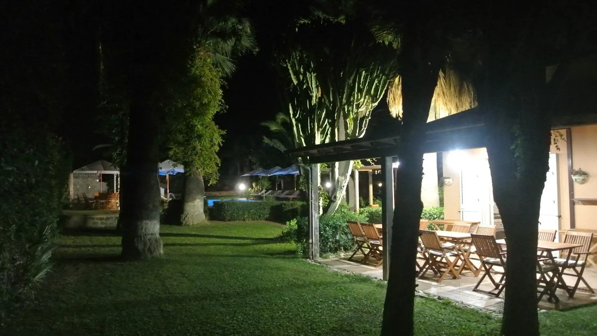 *** فندق مبيت وإفطار سان ليون Villa Carlotta Resort إيطاليا