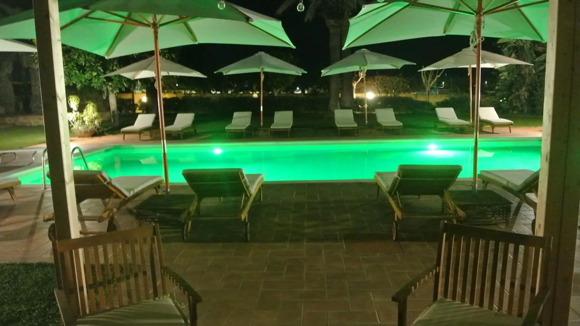 فندق مبيت وإفطار سان ليون Villa Carlotta Resort