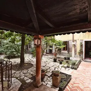  Apartment San Marco Garden House Italy