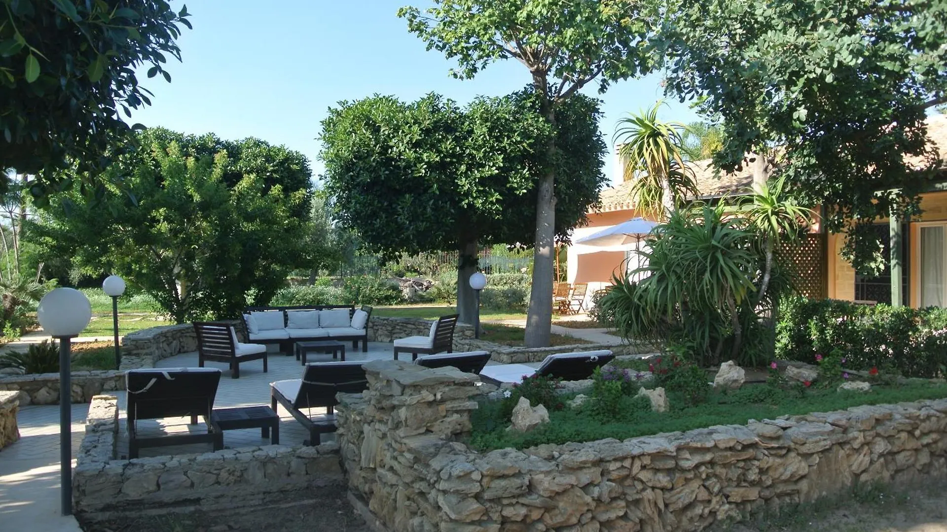 B&B Villa Carlotta Resort San Leone Bed & Breakfast